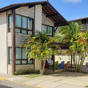 https://condominio-em-muro-alto-pe.portodegalinhashotels.com